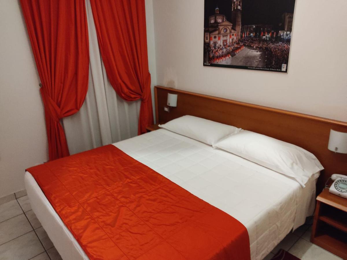 Hotel Al Corso Legnano Luaran gambar